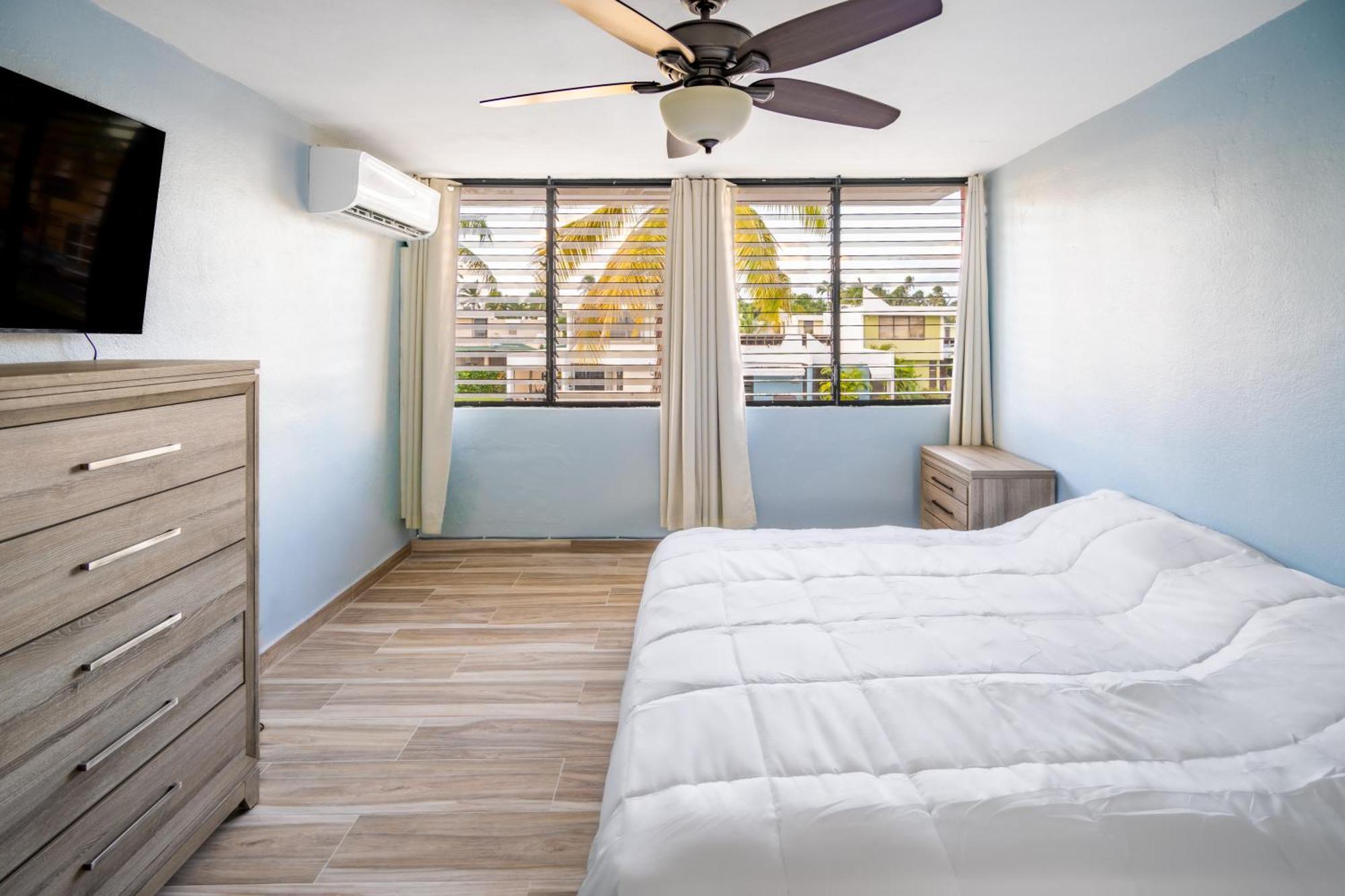 Blue Water Beach Villa Luquillo Bagian luar foto